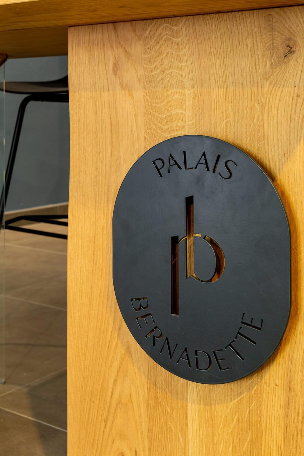 Palais Bernadette Aparthotel Parma Exterior photo